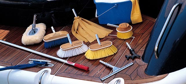 Limpieza y mantenimiento de Barcos